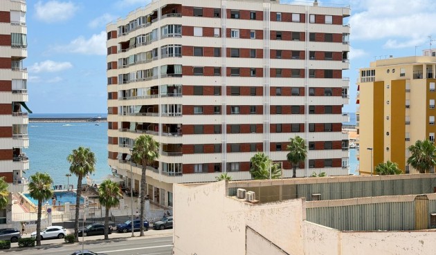 Resale - Apartment -
Torrevieja - Acequion