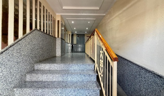 Resale - Apartment -
Torrevieja - Acequion