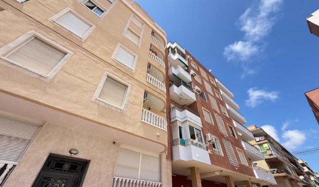 Resale - Apartment -
Torrevieja - Acequion
