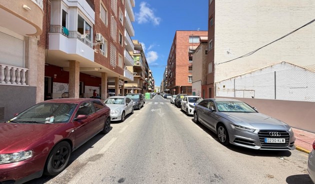 Resale - Apartment -
Torrevieja - Acequion