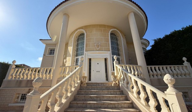 Resale - Villa -
Rojales - La Fiesta