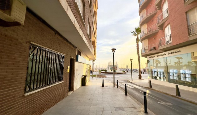Återförsäljning - Apartment -
Torrevieja