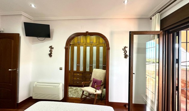 Resale - Town House -
Torrevieja - La Siesta