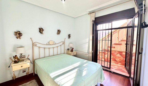 Resale - Town House -
Torrevieja - La Siesta