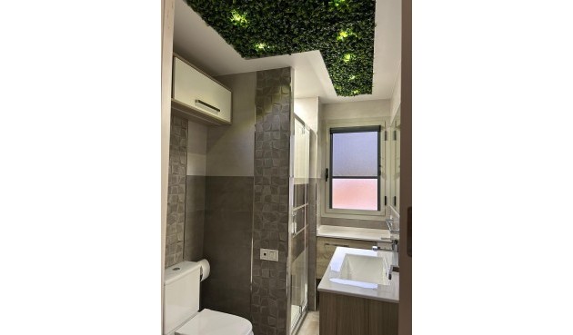 Resale - Apartment -
Torrevieja - Playa del Cura