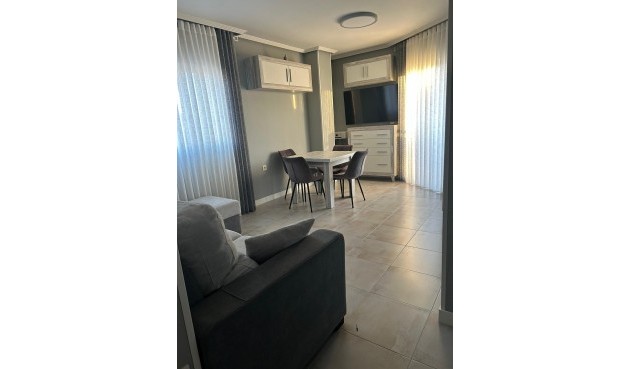 Resale - Apartment -
Torrevieja - Playa del Cura