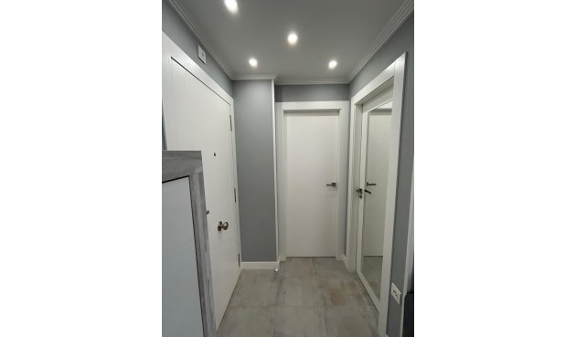 Resale - Apartment -
Torrevieja - Playa del Cura