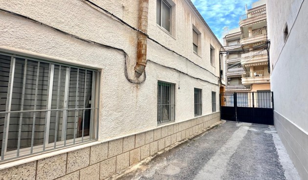 Resale - Town House -
Torrevieja - Playa del Cura