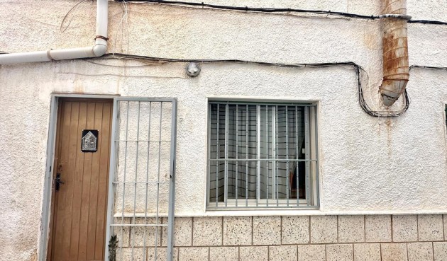 Resale - Town House -
Torrevieja - Playa del Cura