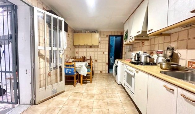 Resale - Town House -
Torrevieja - Playa del Cura