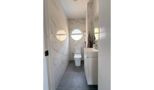 Resale - Duplex -
Torrevieja - Playa del Cura