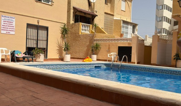 Resale - Duplex -
Torrevieja - Playa del Cura