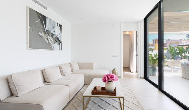 Resale - Villa -
Orihuela Costa - Costa Blanca