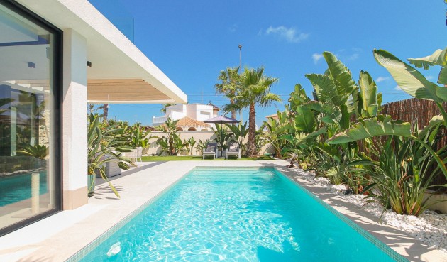 Resale - Villa -
Orihuela Costa - Costa Blanca