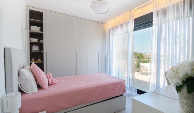 Resale - Villa -
Orihuela Costa - Costa Blanca