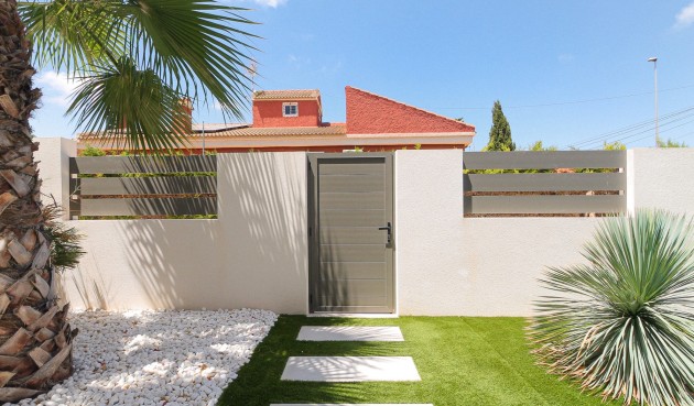 Resale - Villa -
Orihuela Costa - Costa Blanca