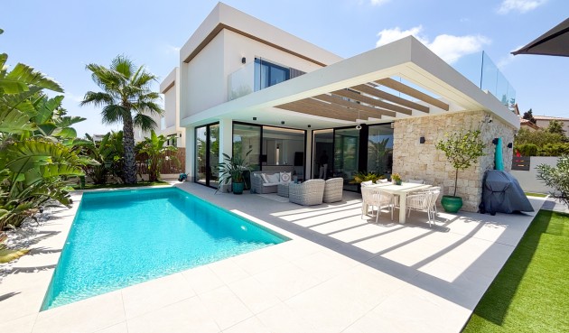 Resale - Villa -
Cabo Roig - Costa Blanca