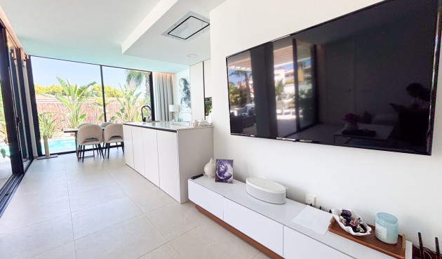 Resale - Villa -
Cabo Roig - Costa Blanca