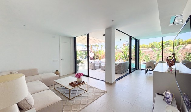 Resale - Villa -
Cabo Roig - Costa Blanca