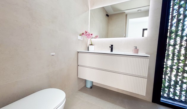 Resale - Villa -
Cabo Roig - Costa Blanca
