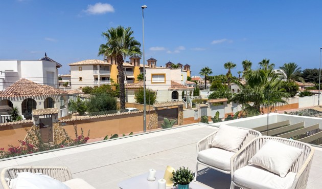 Resale - Villa -
Cabo Roig - Costa Blanca