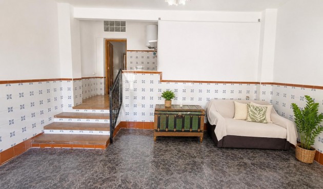 Resale - Town House -
Pinoso - Inland