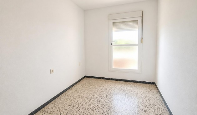 Resale - Town House -
Pinoso - Inland