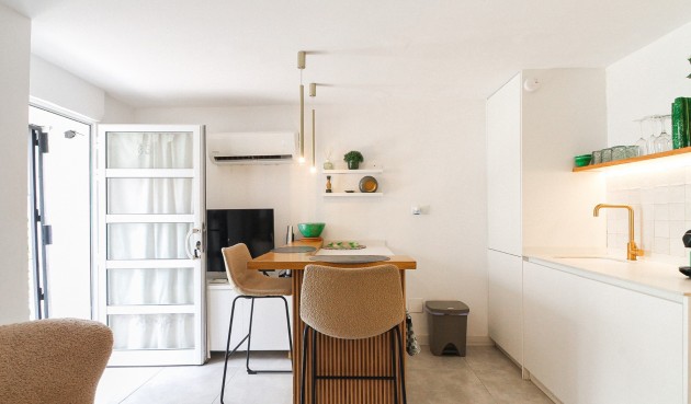 Resale - Apartment -
Alicante - Costa Blanca