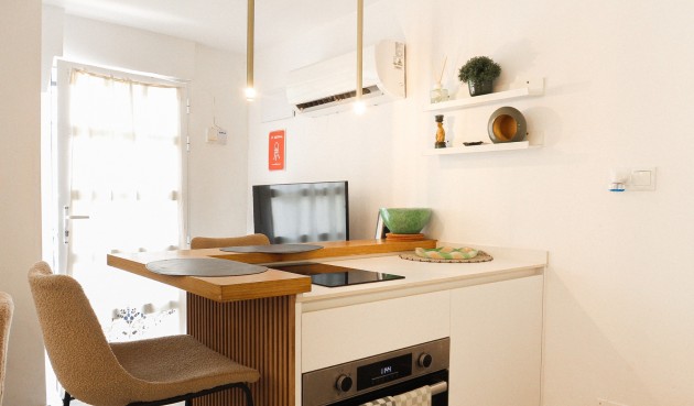 Resale - Apartment -
Alicante - Costa Blanca