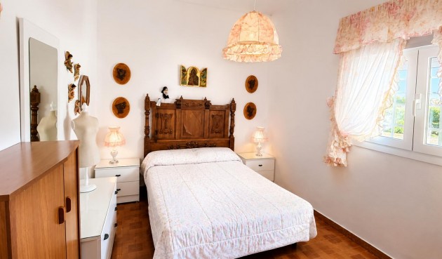 Resale - Villa -
Villena - Inland