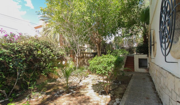 Resale - Villa -
El Campello - Costa Blanca