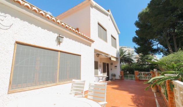 Resale - Villa -
El Campello - Costa Blanca