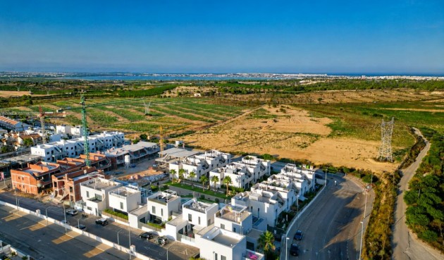 Resale - Villa -
San Miguel de Salinas - Inland