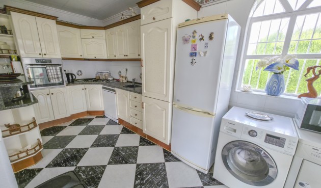 Resale - Villa -
Torrevieja - Costa Blanca