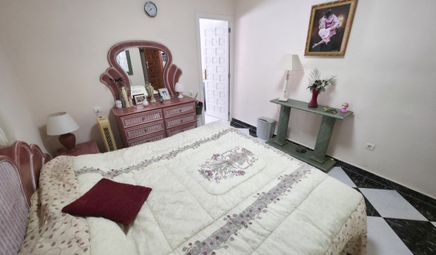 Resale - Villa -
Torrevieja - Costa Blanca