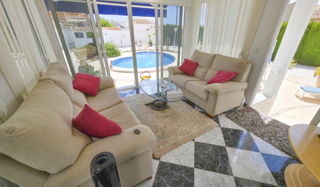 Resale - Villa -
Torrevieja - Costa Blanca