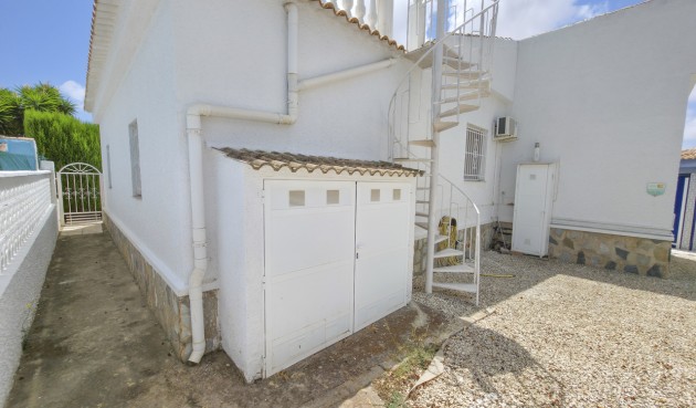 Resale - Villa -
Torrevieja - Costa Blanca