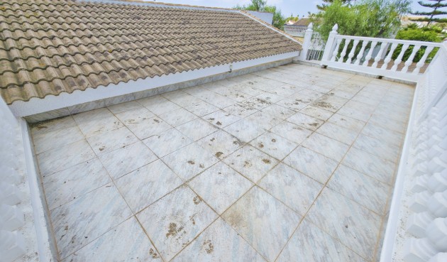 Resale - Villa -
Torrevieja - Costa Blanca