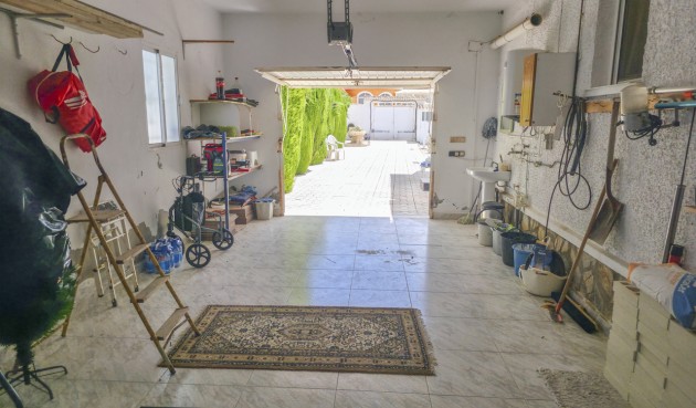 Resale - Villa -
Torrevieja - Costa Blanca