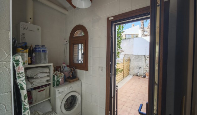 Resale - Villa -
Algorfa - Inland