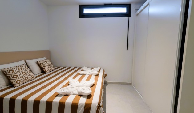 Resale - Villa -
Cabo Roig - Costa Blanca