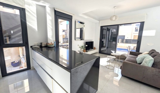 Resale - Villa -
Cabo Roig - Costa Blanca