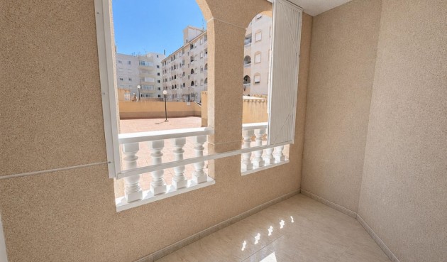 Resale - Apartment -
Torrevieja - Estacion De Autobuses