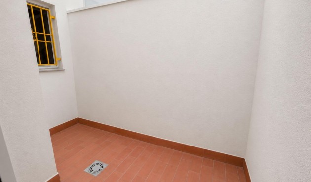 Resale - Apartment -
Torrevieja - Estacion De Autobuses