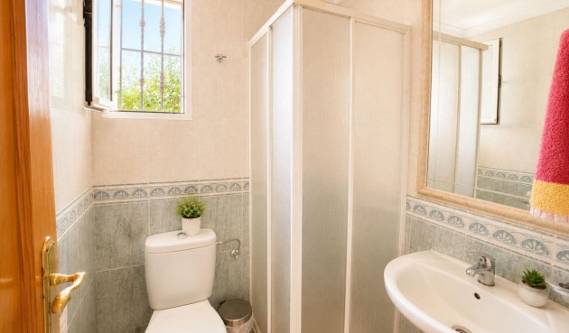 Resale - Bungalow -
Orihuela Costa - Lomas de Cabo Roig