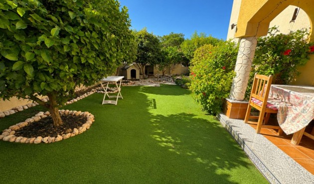 Resale - Bungalow -
Orihuela Costa - Lomas de Cabo Roig