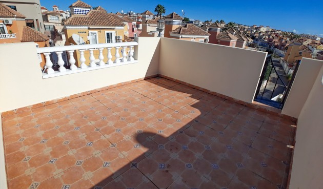 Resale - Villa -
Villamartin - Costa Blanca