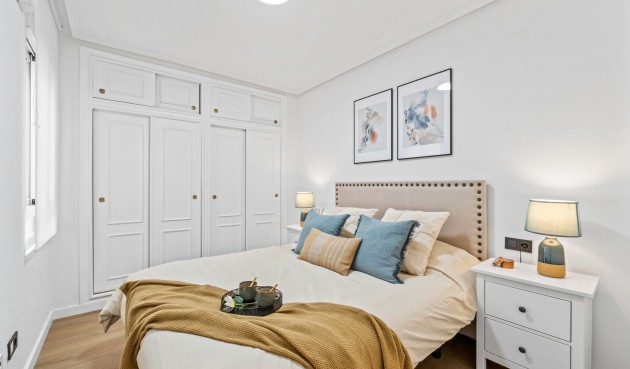 Resale - Apartment -
Playa Flamenca - Costa Blanca