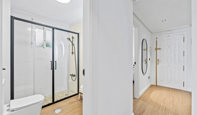 Resale - Apartment -
Playa Flamenca - Costa Blanca