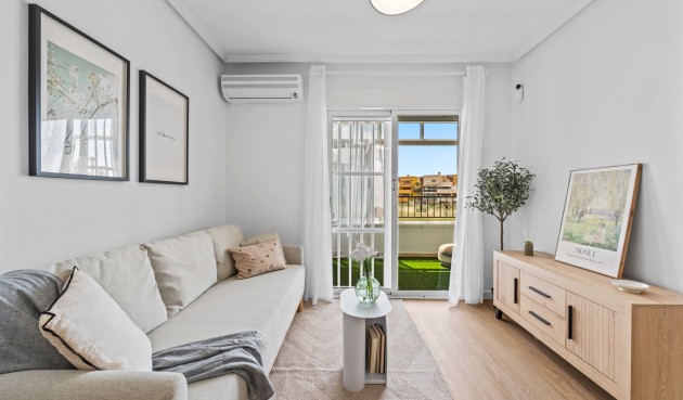 Resale - Apartment -
Playa Flamenca - Costa Blanca